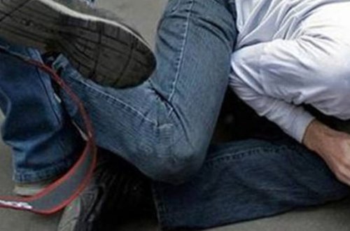 Naməlum şəxs 26 yaşlı gəncin çənəsini sındırdı