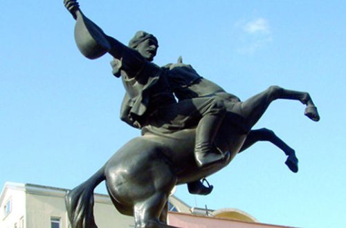 Boluda Koroğlunun heykəli ucaldılacaq