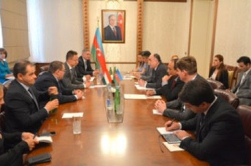 Elmar Məmmədyarov Macarıstanın xarici işlər və ticarət naziri ilə