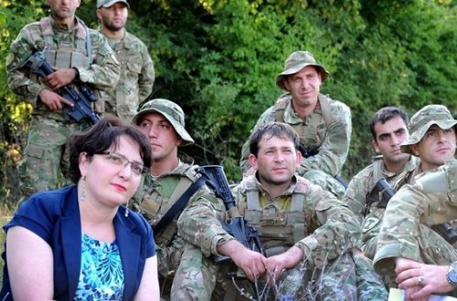 Gürcüstanda orduya məcburi çağırış ləğv edildi