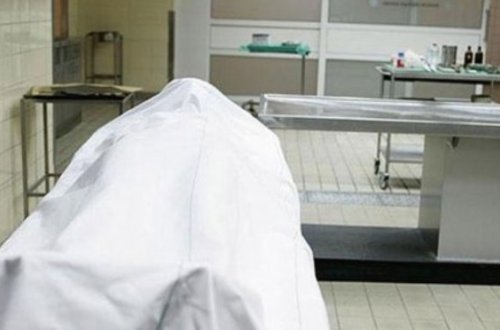 Bakıda qadın özünü asdı