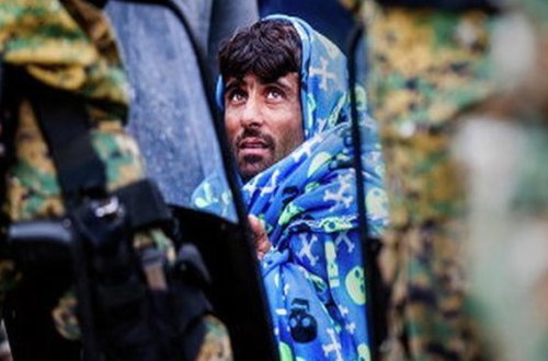 Fransada deportasiyadan qorxan mühacir pasportunu yedi