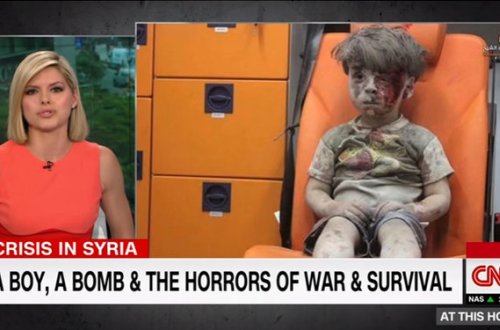 CNN-in aparıcısı suriyalı uşağa görə canlı yayımda ağladı
