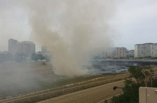 Bakı Dövlət Cıdır Meydanında yanğın olub