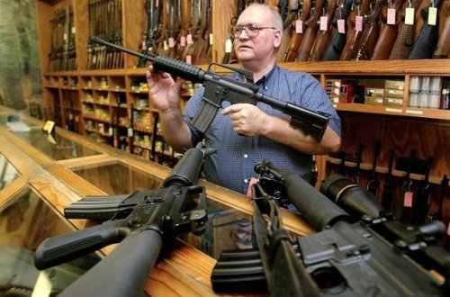 ABŞ Senatı silah dövriyyəsinə nəzarəti sərtləşdirməyəcək