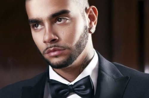 Timati Bakıda liftdə qızlarla qaldı