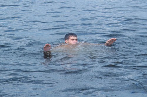 Azərbaycanda 16 və 17 yaşlı gənclər boğularaq öldü