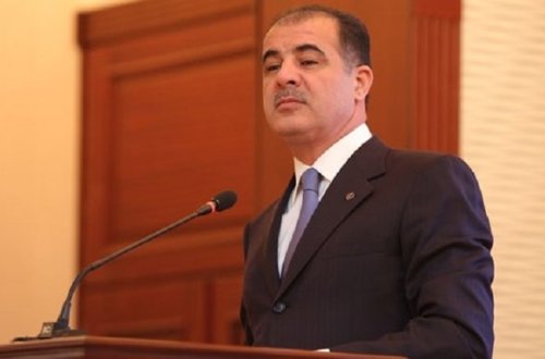 İcra başçısı şəhid ailəsinə ev verdi