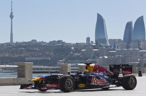 Formula- 1`in test yürüşü başladı