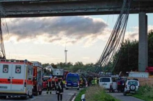 Almaniyada körpü uçdu