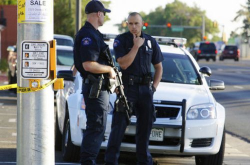 ABŞ-da ticarət mərkəzində atışma