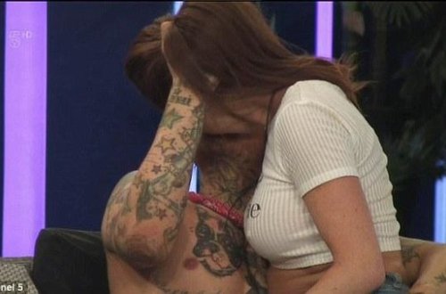 Məşhur şouda +18 görüntülər yayımlandı