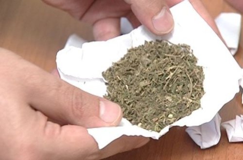 İmperatorun oğlundan narkotik tapıldı