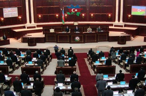 Sabah Milli Məclis növbədənkənar toplanır