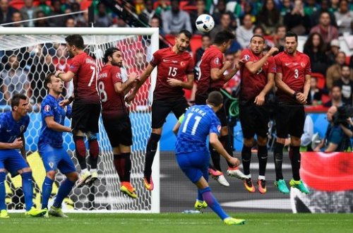 Türkiyə matçı zamanı kapitanın atası öldü