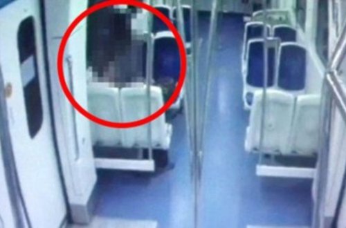 Metroda intim münasibətdə olan cütlüyün görüntüləri yayıldı