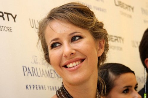 Kseniya Sobçak təyyarədə qalmaqal yaratdı