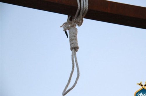 Məktəbli qızın intihar səbəbi: Ögey atası onu döyürdü