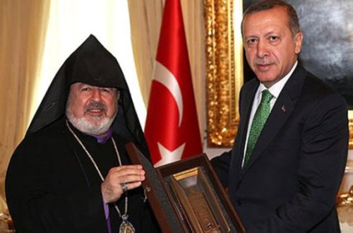 Ermənilər Ərdoğandan üzr istəmiş keşişi xain elan etdilər