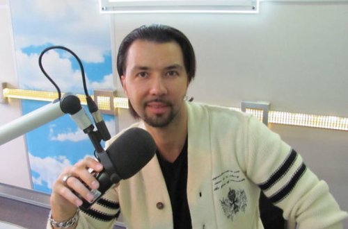 Daha bir rusiyalı müğənni Azərbaycan xalqından üzr istədi