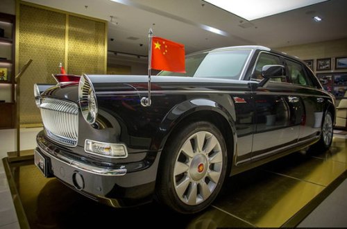 Çində prezidentlər üçün milyon dollarlıq avtomobil istehsal olunub