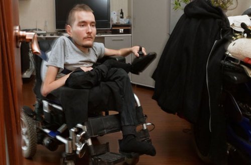 Rusiyalı proqramçının başı başqa bədənə köçürüləcək