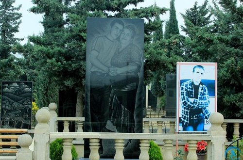 Məzarlıqlarla bağlı xüsusi
