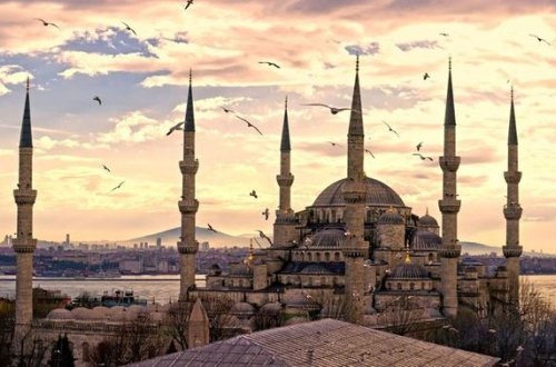 Yunanıstan “Aya Sofya”da Quranın oxunmasından narazıdır
