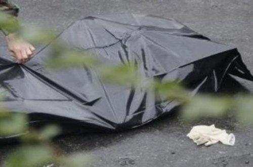 Yerevanda evin həyətində başı kəsilmiş