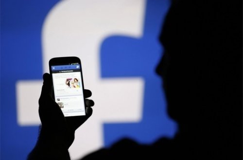 Zukerberqin bir neçə sosial şəbəkədəki hesabları sındırılıb