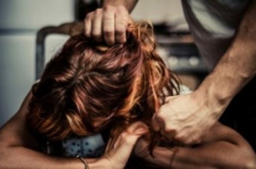 14 yaşlı xalası qızını zorladı