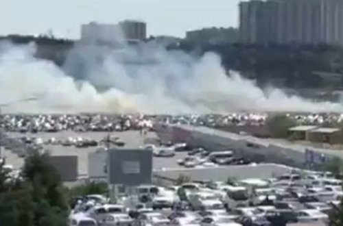 Maşın bazarında yanğın