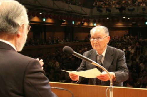 Dünyanın ən yaşlı məzunu elmi dərəcə almaq istəyir