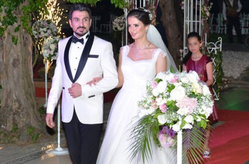 “Kurtlar Vadisi”nin qəhrəmanı evləndi
