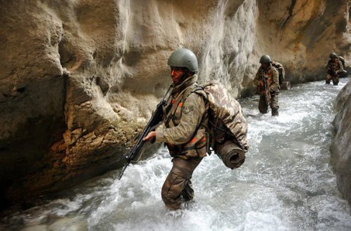 Türkiyə ordusu əməliyyatı başa vurdu: Yüzlərlə terrorçu məhv edilib