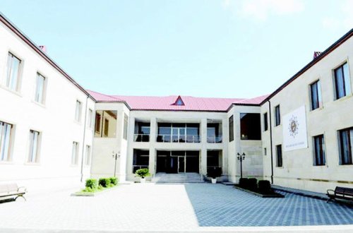 Bakıda daha bir bağça biabırçılığı