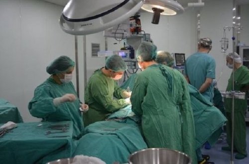 `Həkimdən çox bilməyəcəksən ki?`