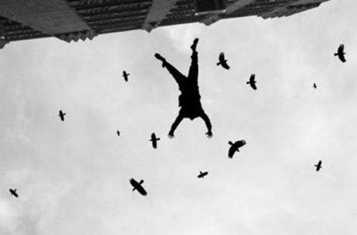 Azərbaycanda daha bir xəstə özünü xəstəxana binasından atdı