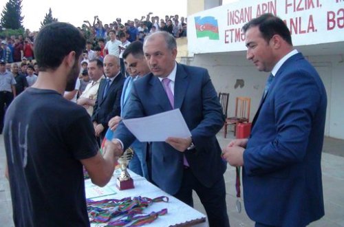 Cəlilabad bələdiyyə komandaları arasında futbol üzrə rayon birinciliyi başa çatıb