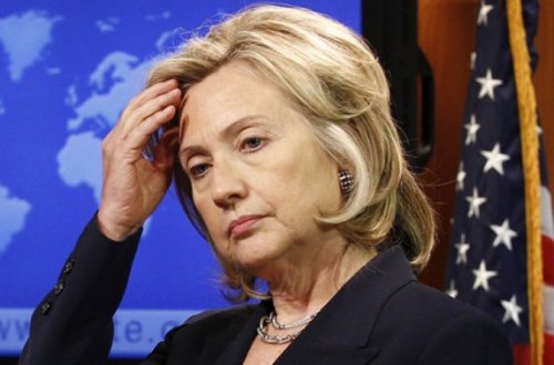 Hillarinin keçmişi ilə bağlı qalmaqal