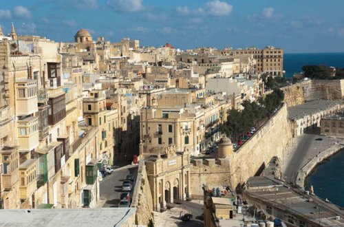 Bir milyona Avropa İttifaqı vətəndaşlığı