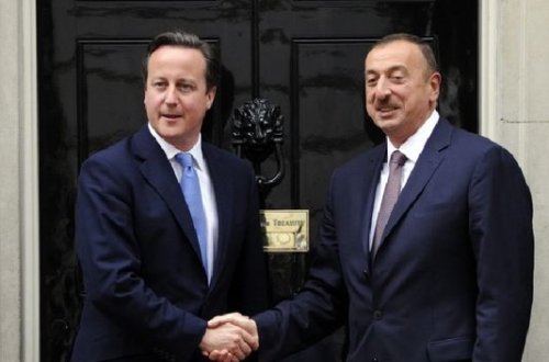 İlham Əliyev Kemerona salam göndərdi