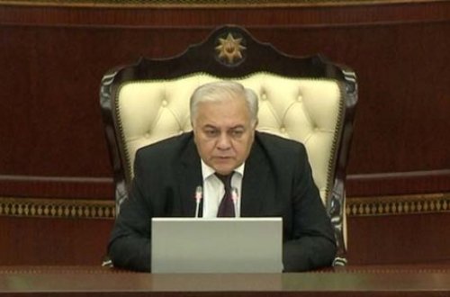 “Nə karton, nə jurnal universitet?..”