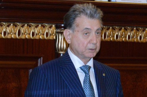 Magistratura və doktoranturada oxuyanlara möhlət hüququnun verilməsinin layihədən çıxarılması düzgündür