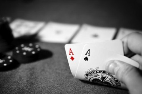 Arvadını qumarda uduzdu