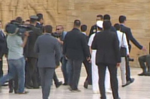 Əsgər huşunu itirdi, nazir ilkin yardım göstərdi