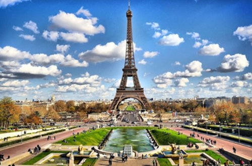 Parisin mərkəzində atışma