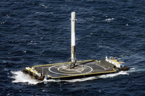 “Falcon 9” raketininin Atlantik okeanında enişi