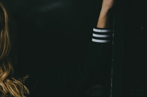 Tanınmış gənc modelin biabırçı fotoları internetə sızdı