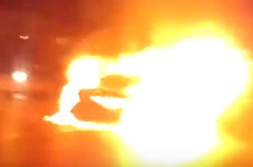 Bakıda “BMW” belə yandı